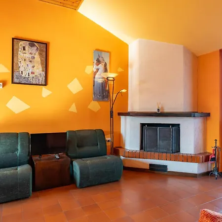 Lejlighed Spacious Mountain View Attic Barzio